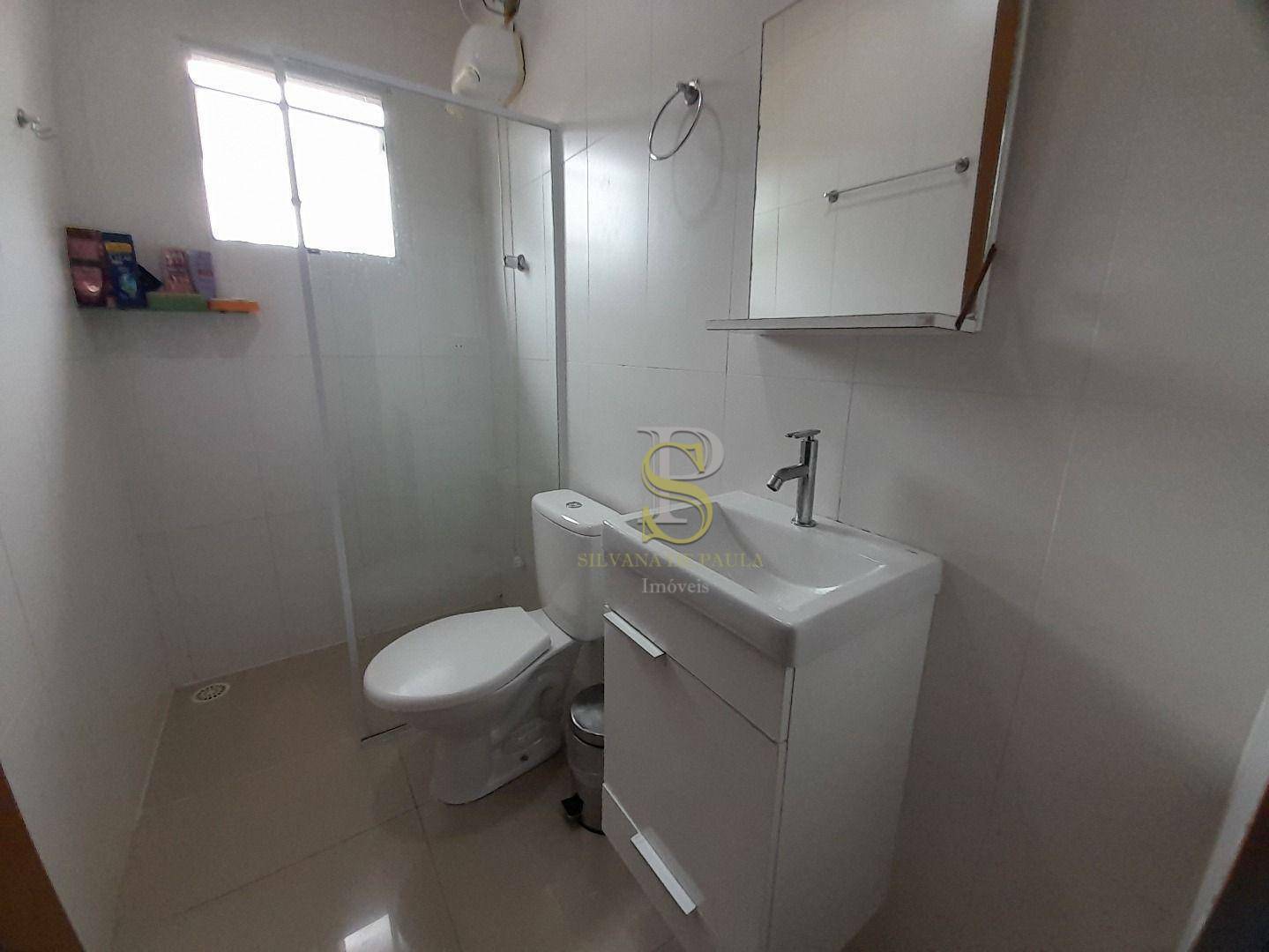 Casa à venda com 2 quartos, 80m² - Foto 12