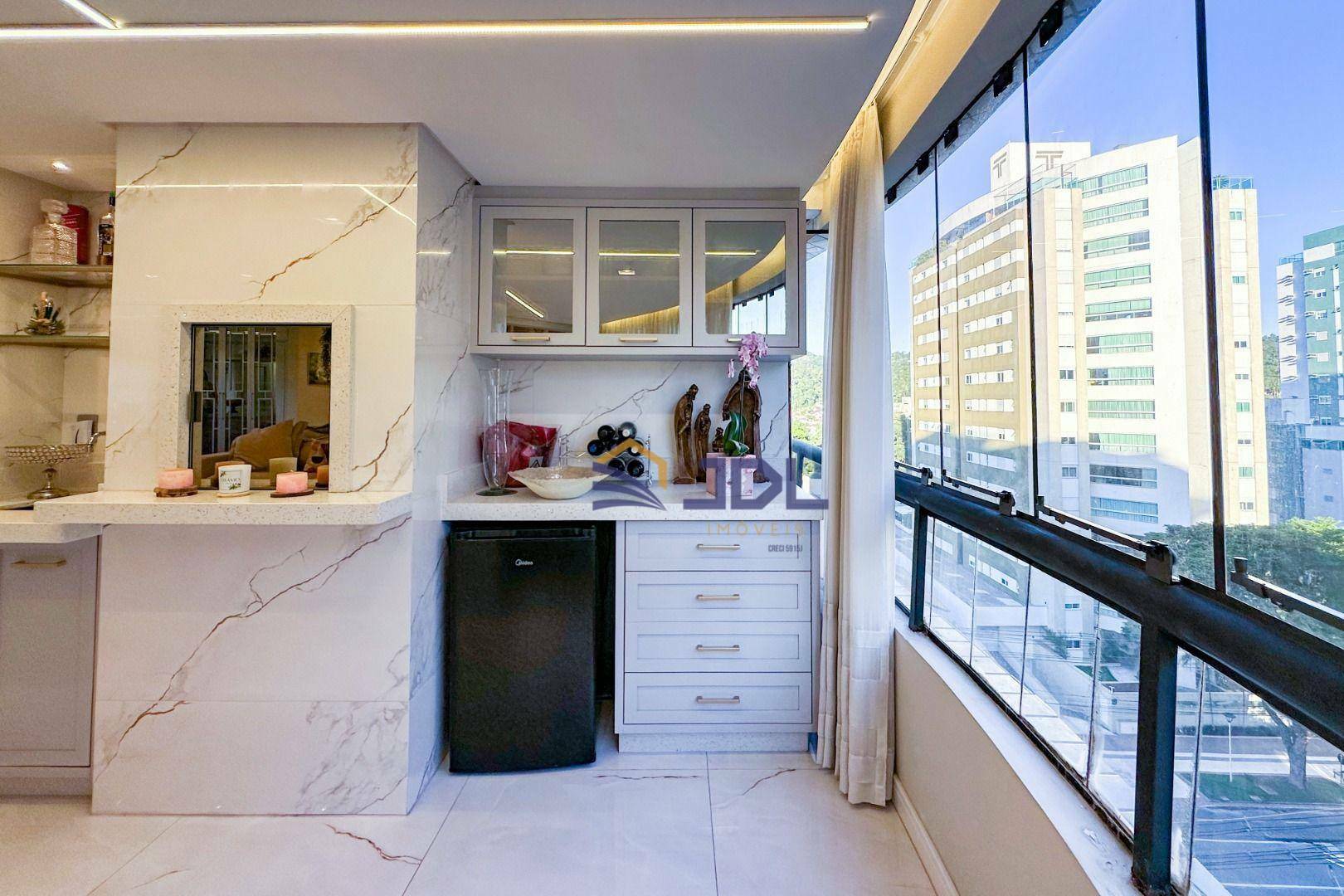 Apartamento à venda com 4 quartos, 282m² - Foto 15