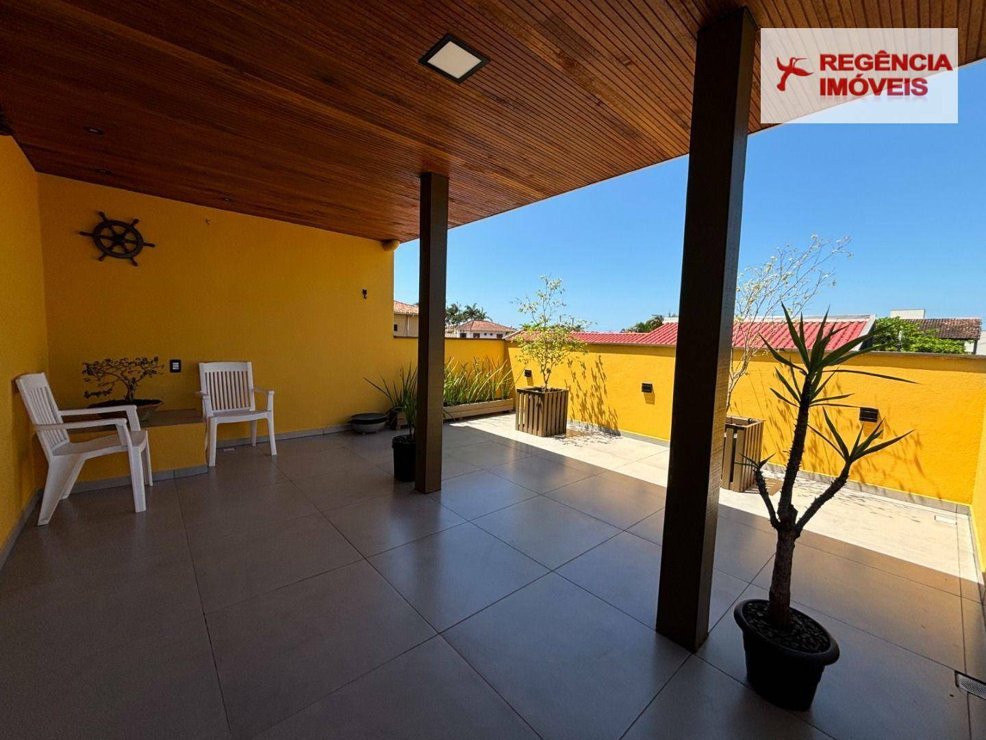 Casa à venda com 4 quartos, 240m² - Foto 14