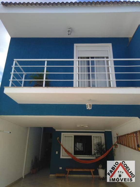 Sobrado à venda com 3 quartos, 210m² - Foto 1