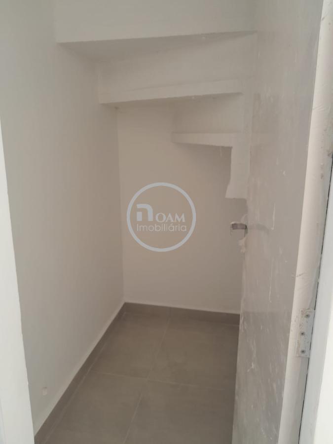 Casa à venda com 2 quartos, 54m² - Foto 4