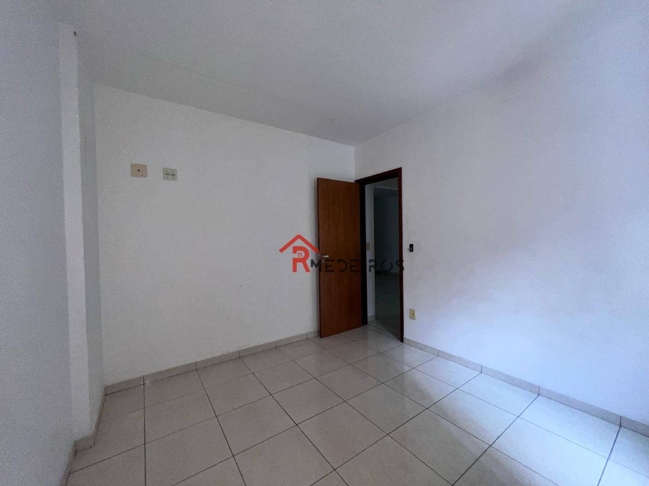 Apartamento à venda com 2 quartos, 79m² - Foto 10