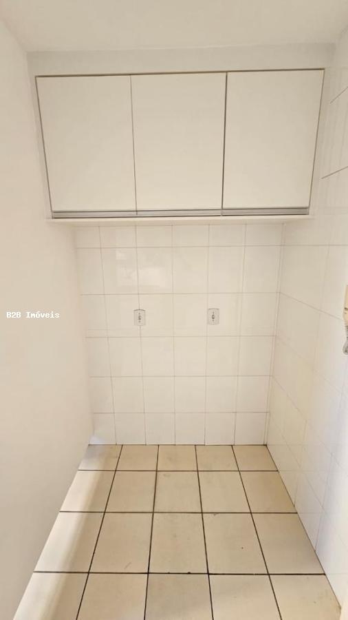 Apartamento à venda com 3 quartos, 76m² - Foto 14