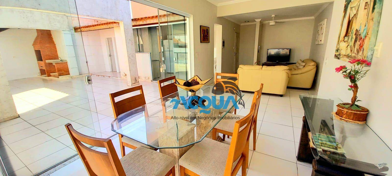 Apartamento à venda com 3 quartos, 250m² - Foto 1