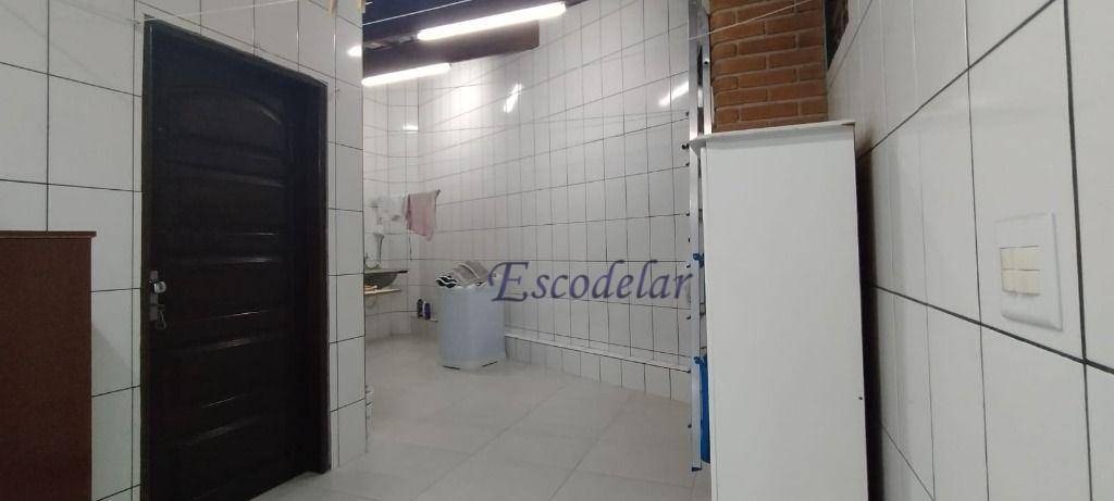 Sobrado à venda com 3 quartos, 209m² - Foto 4