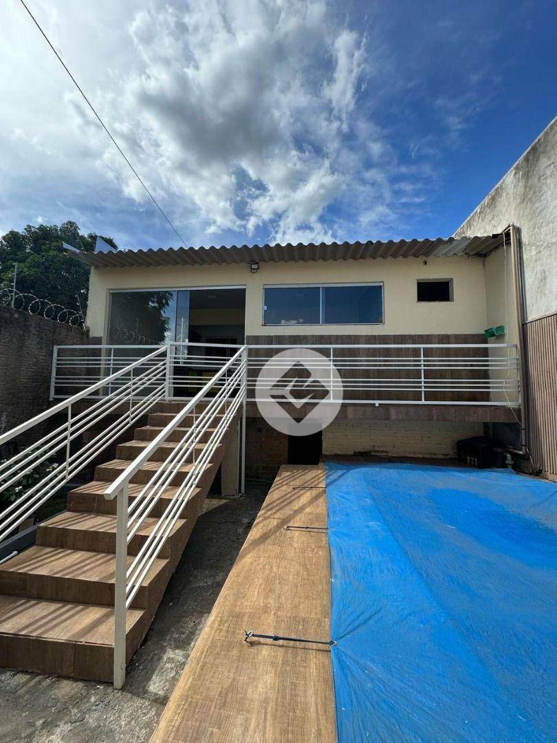 Casa à venda com 2 quartos, 50m² - Foto 1
