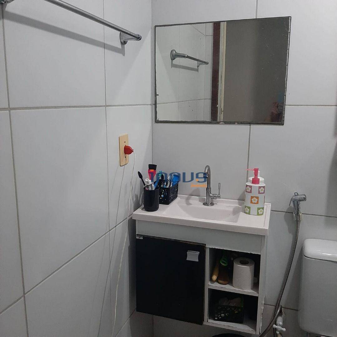 Apartamento à venda com 2 quartos, 44m² - Foto 13