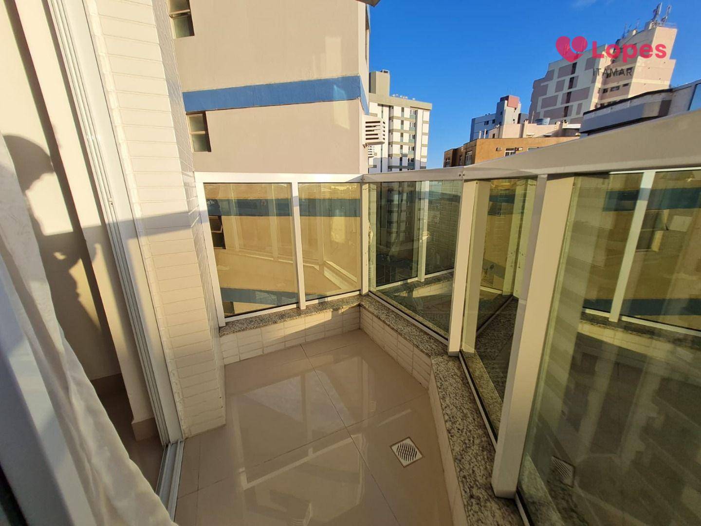 Apartamento à venda com 2 quartos, 70m² - Foto 10