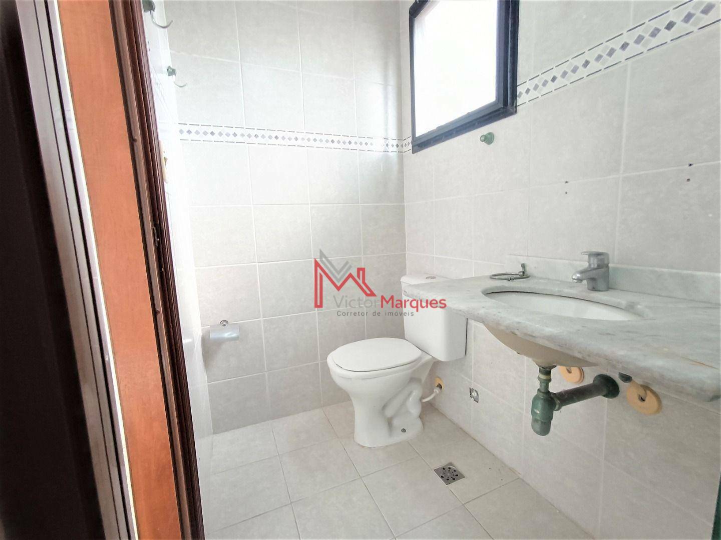 Apartamento para alugar com 3 quartos, 125m² - Foto 30