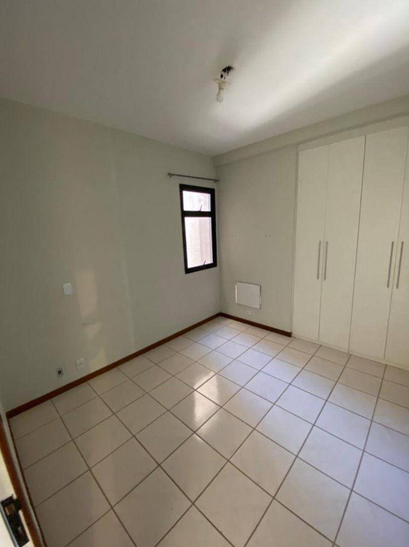 Apartamento à venda com 3 quartos, 117m² - Foto 9