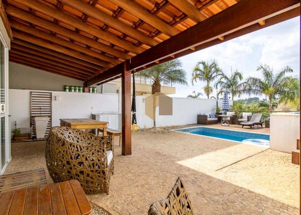 Casa de Condomínio à venda e aluguel com 3 quartos, 247m² - Foto 32