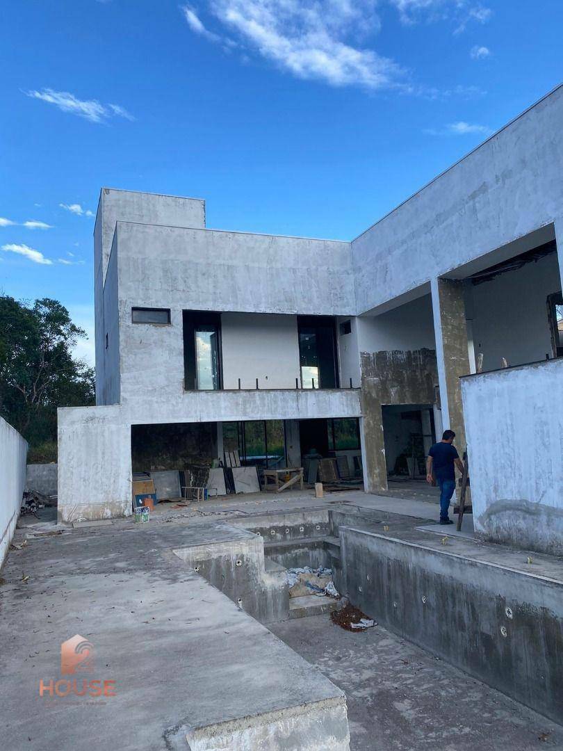 Casa de Condomínio à venda com 5 quartos, 330m² - Foto 1