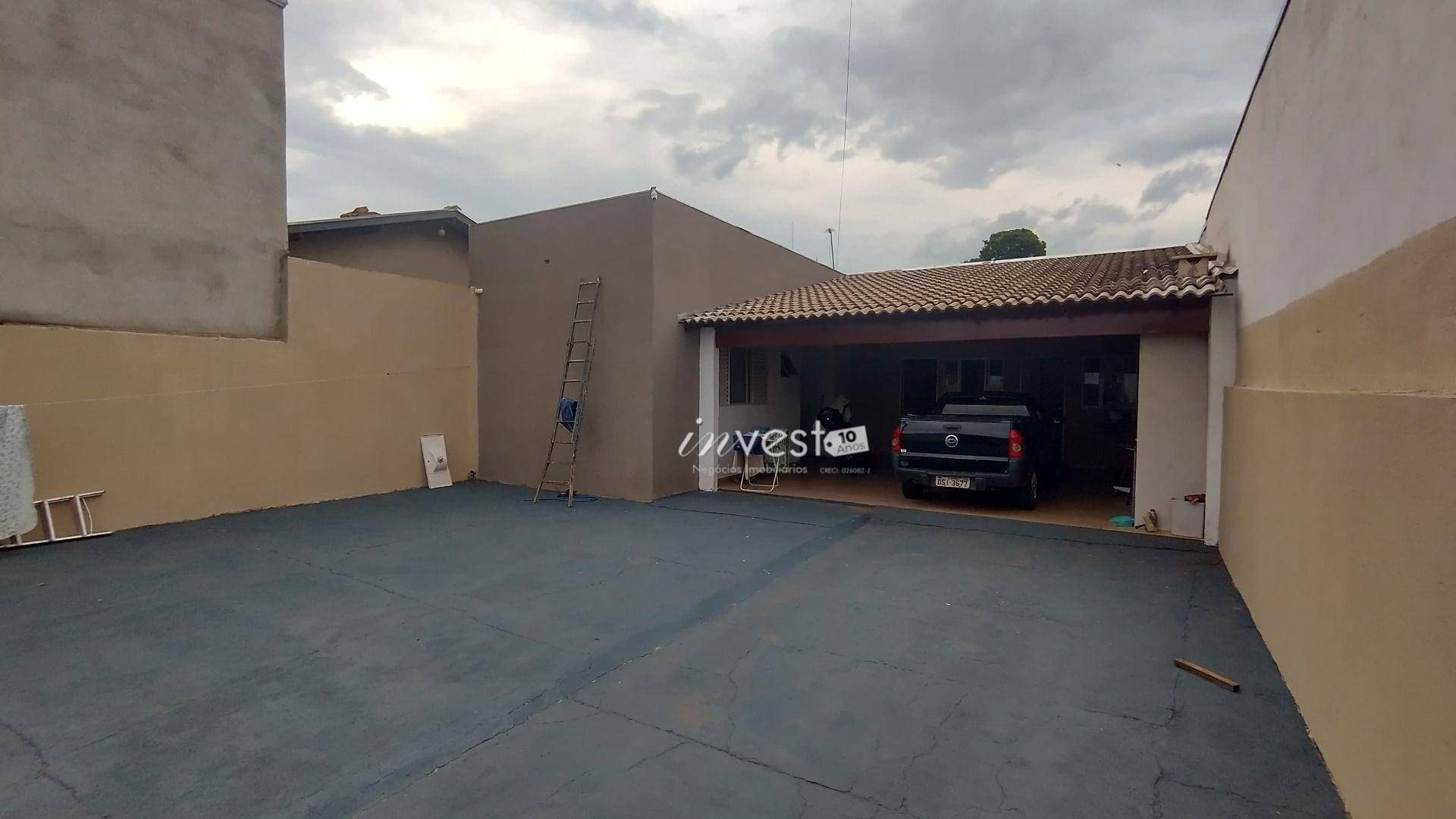 Casa à venda com 2 quartos, 80m² - Foto 3