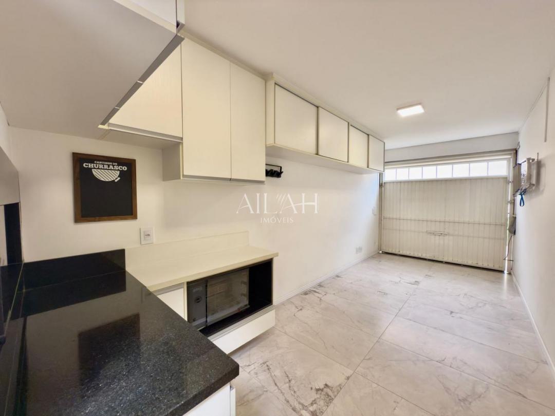 Casa à venda com 2 quartos, 130m² - Foto 4