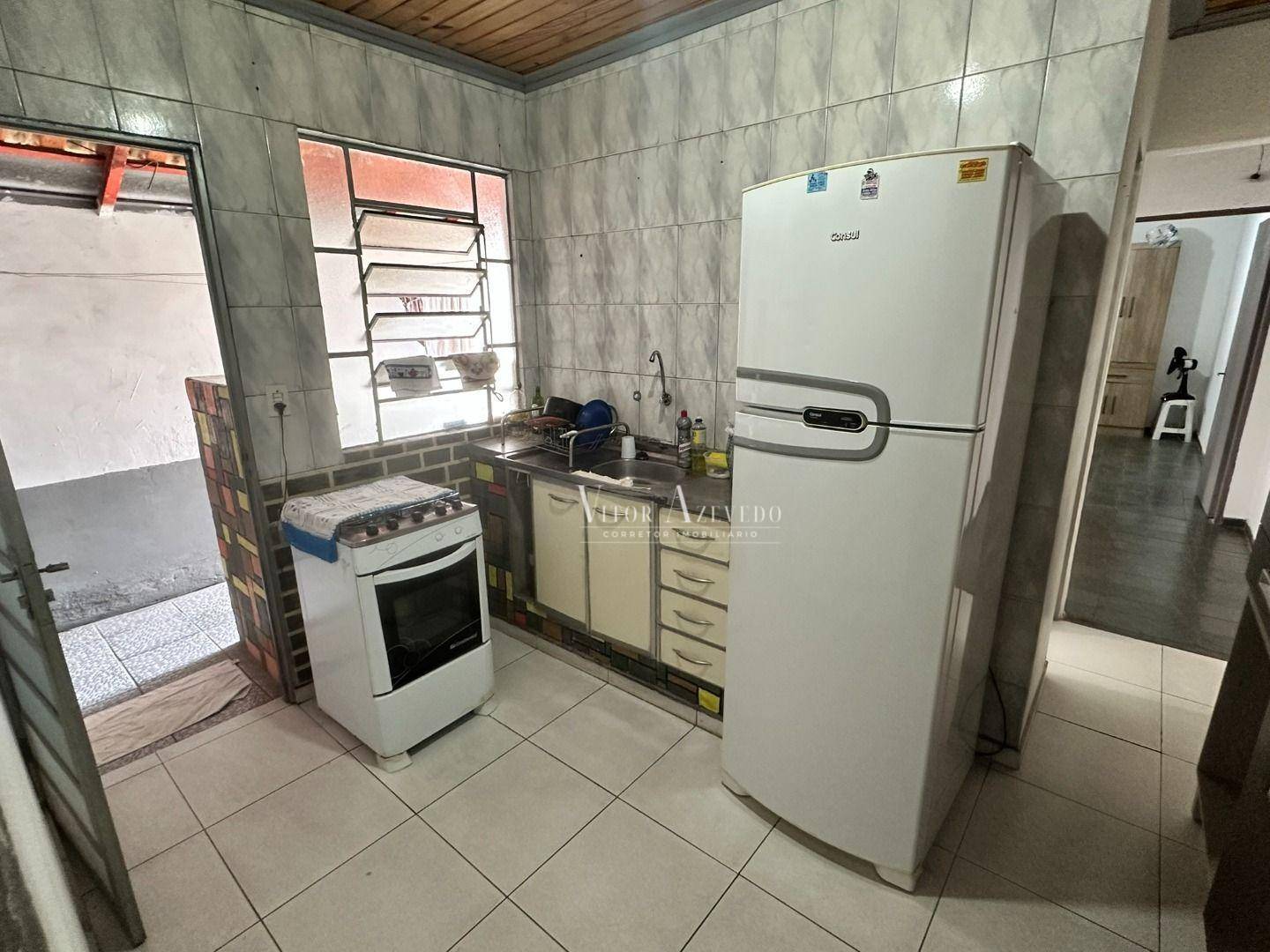 Casa à venda com 2 quartos, 140m² - Foto 5