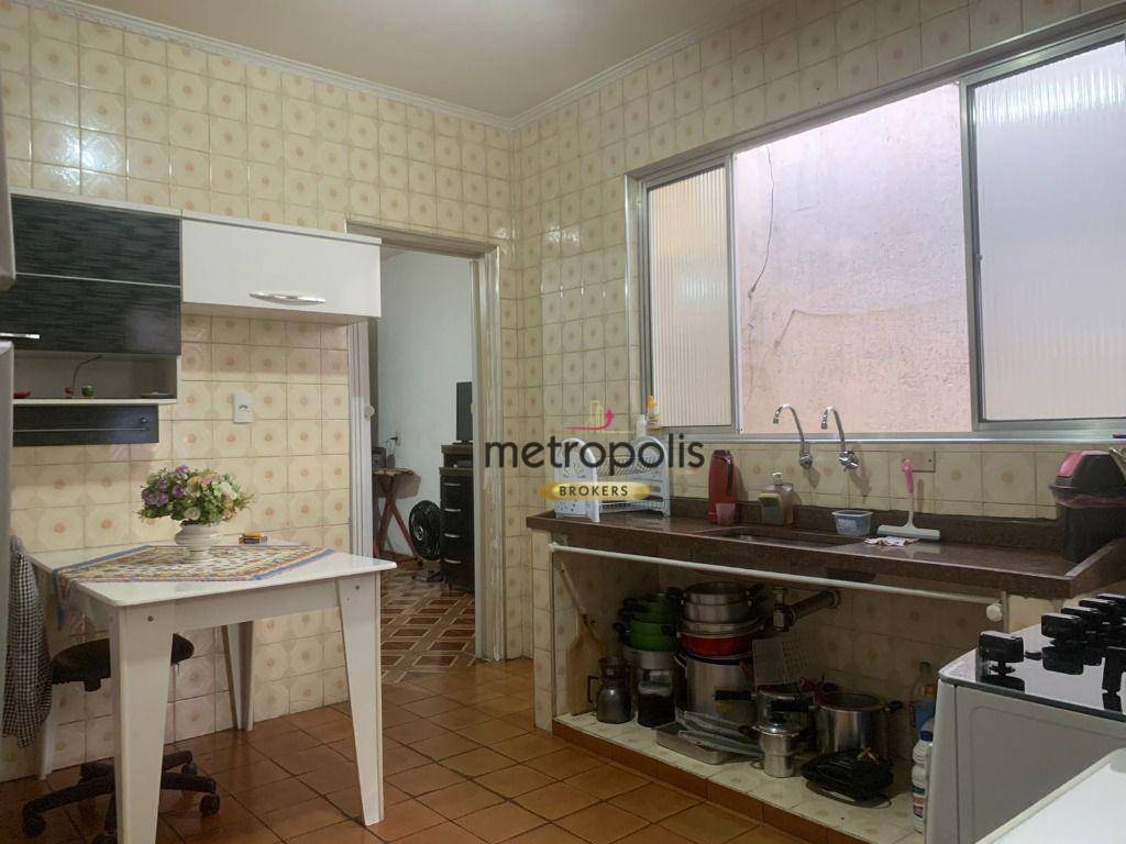 Casa à venda com 2 quartos, 130m² - Foto 2