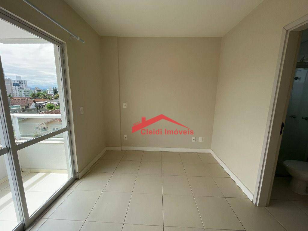 Apartamento à venda com 3 quartos, 83m² - Foto 10