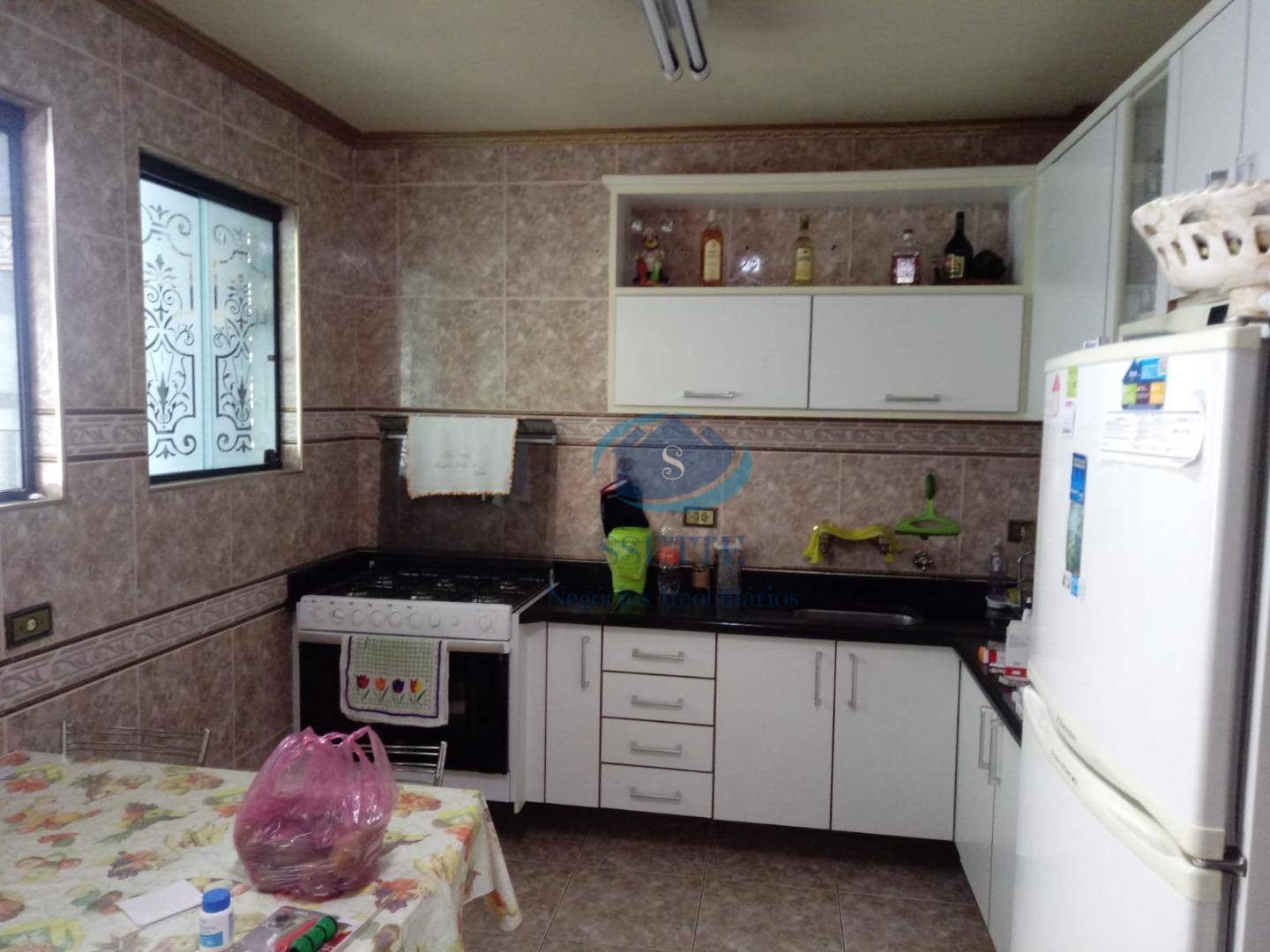 Apartamento à venda com 2 quartos, 100m² - Foto 19