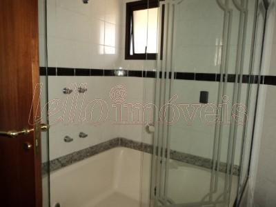 Apartamento para alugar com 3 quartos, 180m² - Foto 12