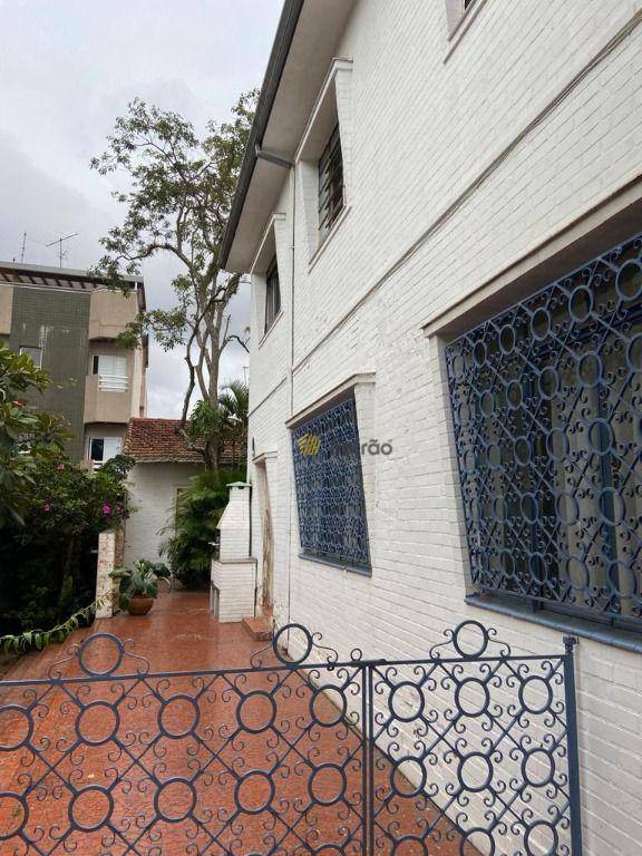 Sobrado à venda e aluguel com 4 quartos, 300m² - Foto 43