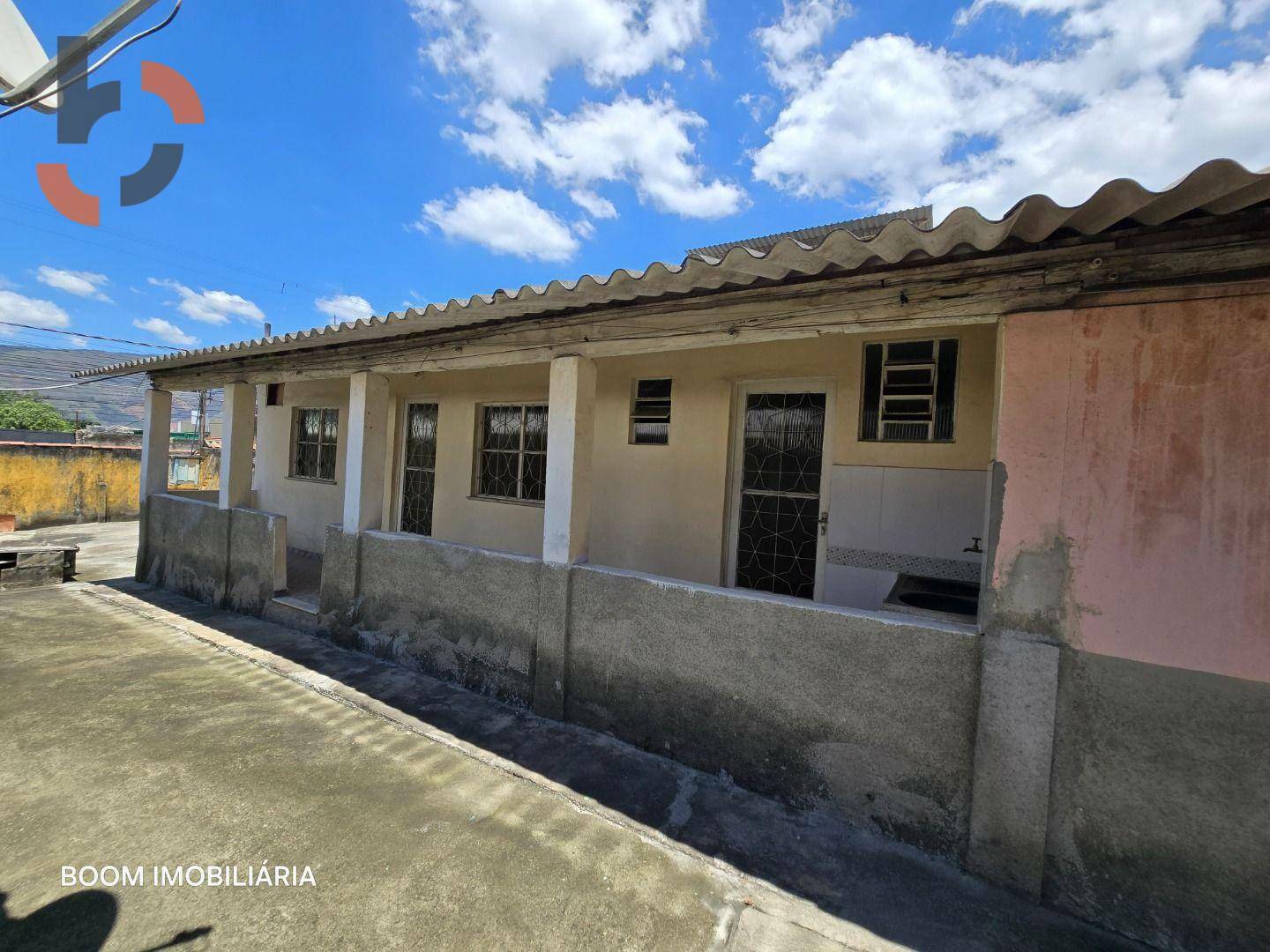 Casa à venda com 1 quarto, 235m² - Foto 4