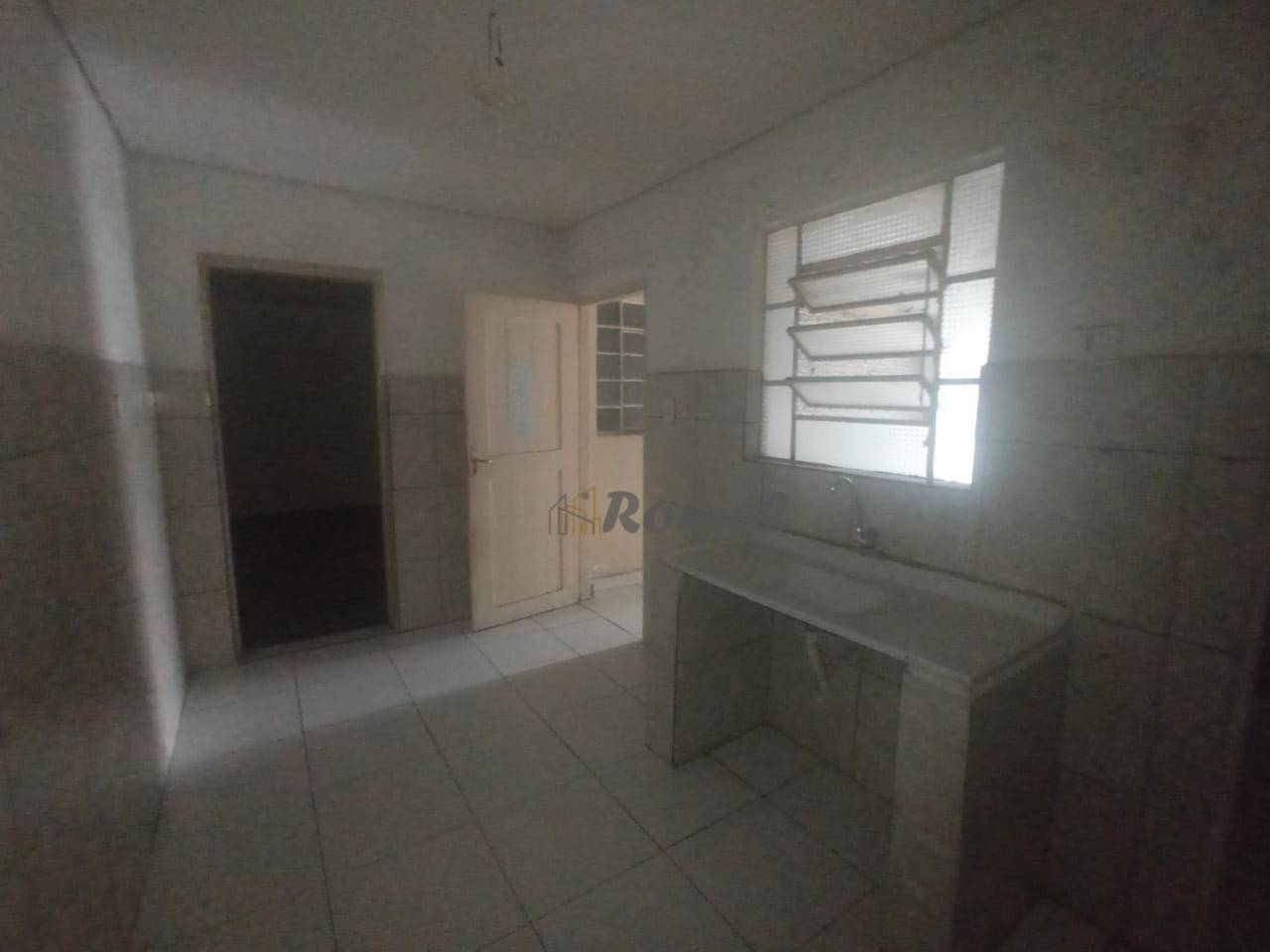 Casa para alugar com 1 quarto, 120M2 - Foto 2