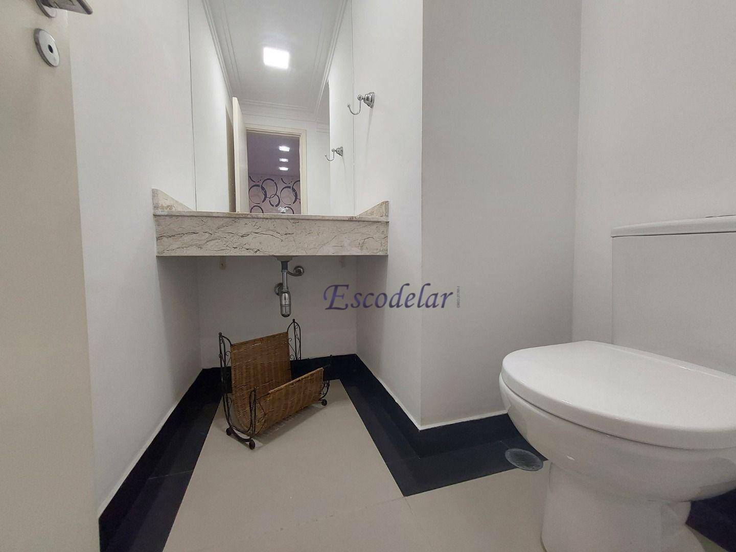 Apartamento para alugar com 3 quartos, 165m² - Foto 18