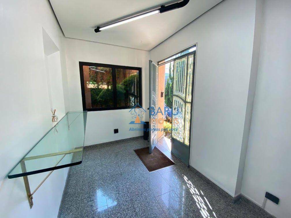 Casa à venda e aluguel com 11 quartos, 366m² - Foto 24