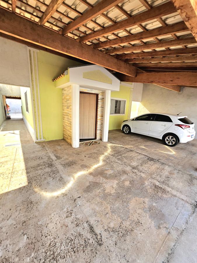 Casa à venda com 2 quartos, 250m² - Foto 2