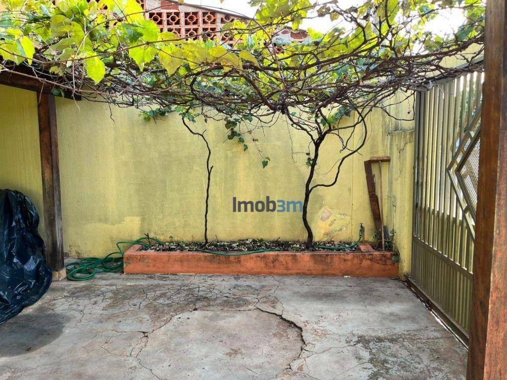 Sobrado para alugar com 3 quartos, 240m² - Foto 3