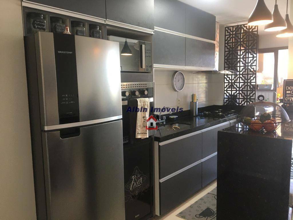 Apartamento à venda com 2 quartos, 90m² - Foto 3