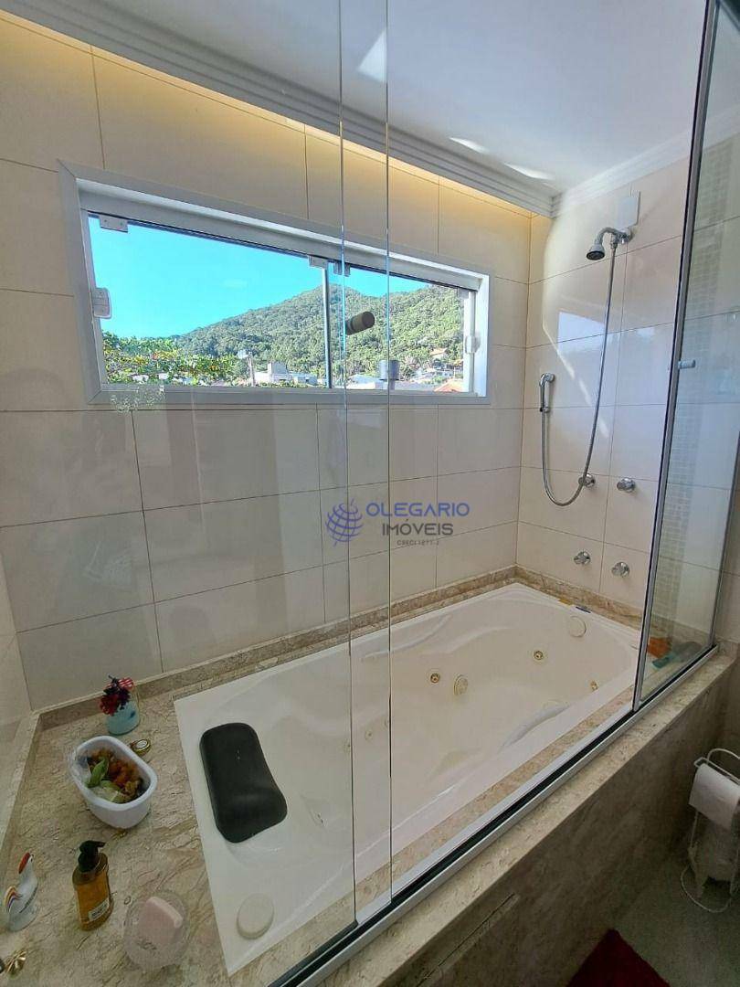 Sobrado à venda com 2 quartos, 210m² - Foto 58