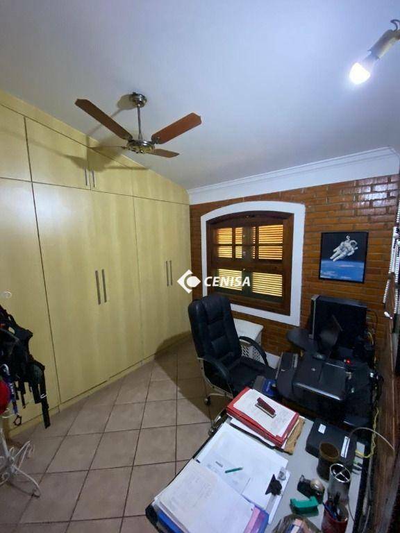 Chácara à venda com 4 quartos, 900m² - Foto 4