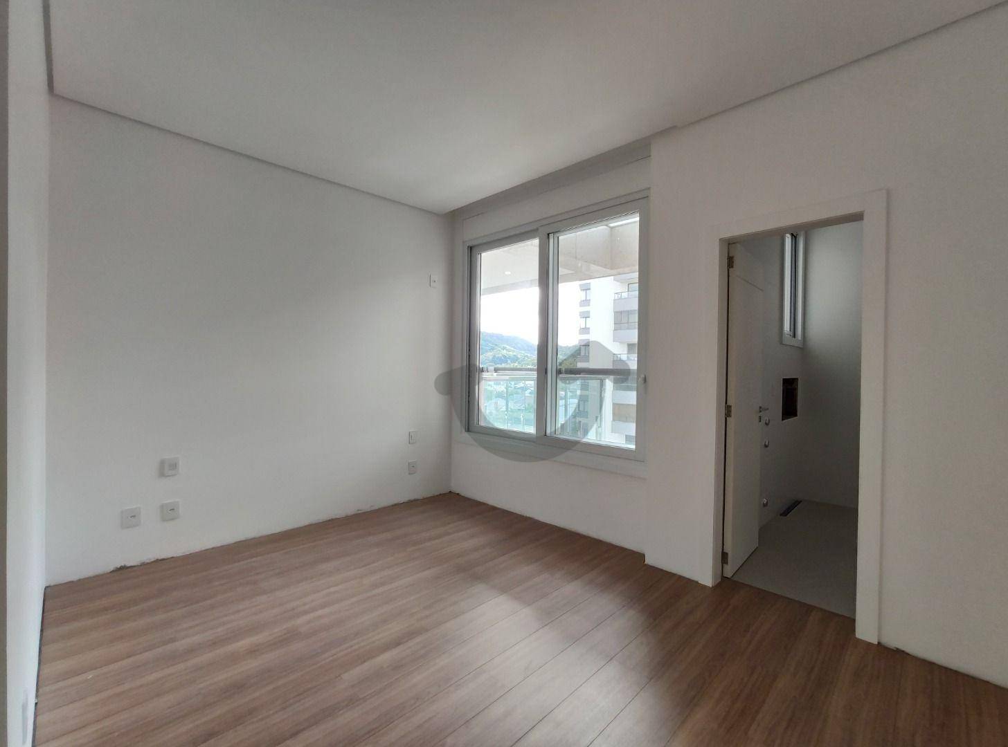 Apartamento à venda com 3 quartos, 291m² - Foto 18