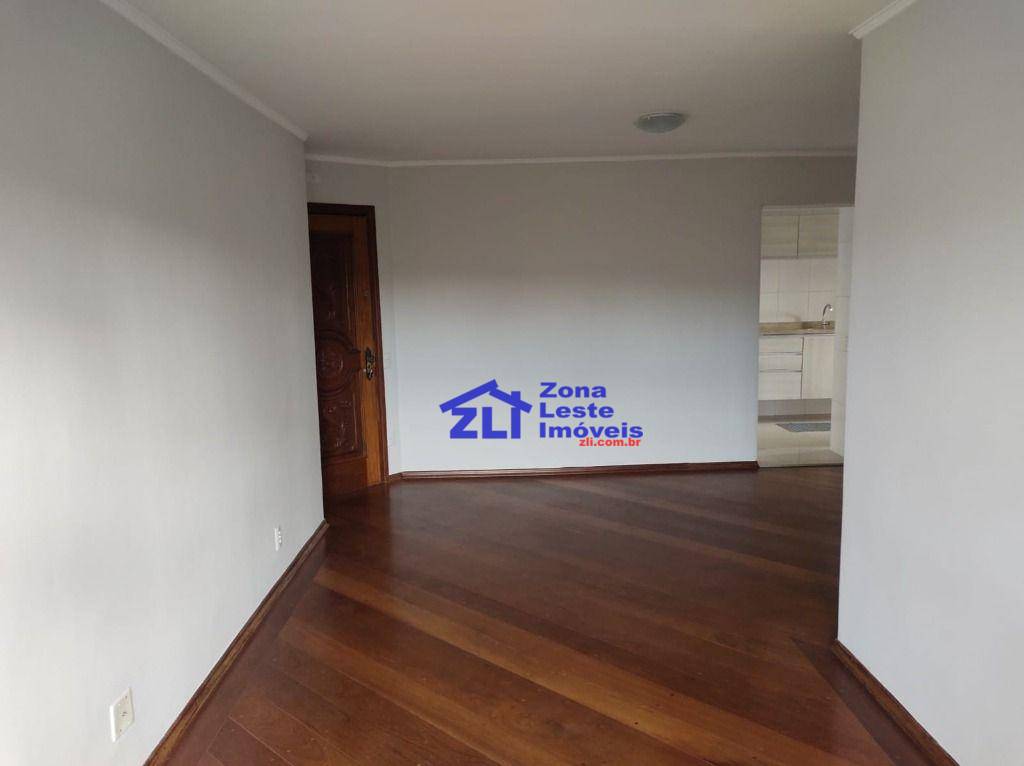 Apartamento à venda com 3 quartos, 70m² - Foto 4