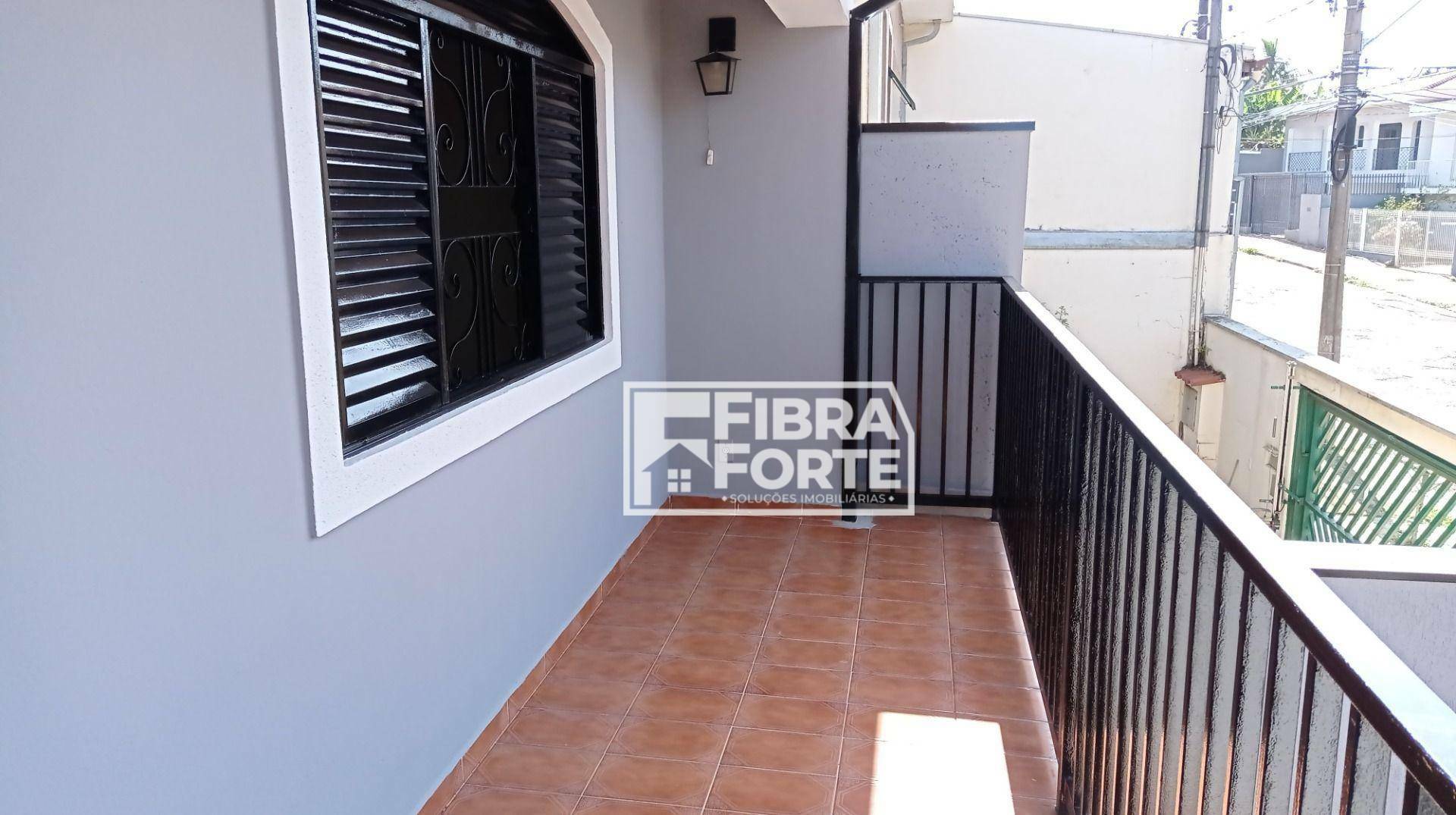 Casa à venda com 3 quartos, 185m² - Foto 4