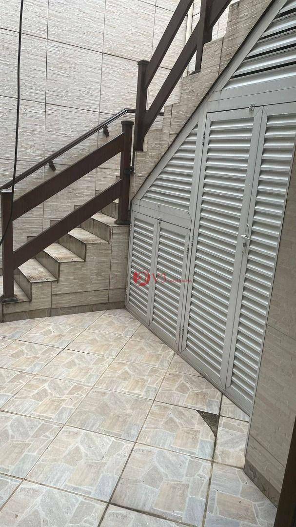 Sobrado à venda com 3 quartos, 198m² - Foto 21