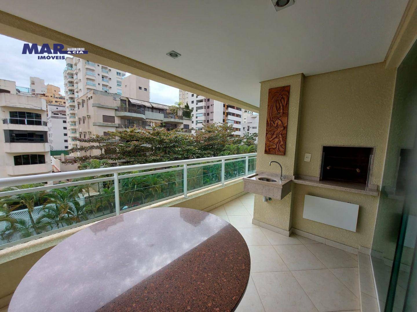 Apartamento à venda com 3 quartos, 145m² - Foto 1