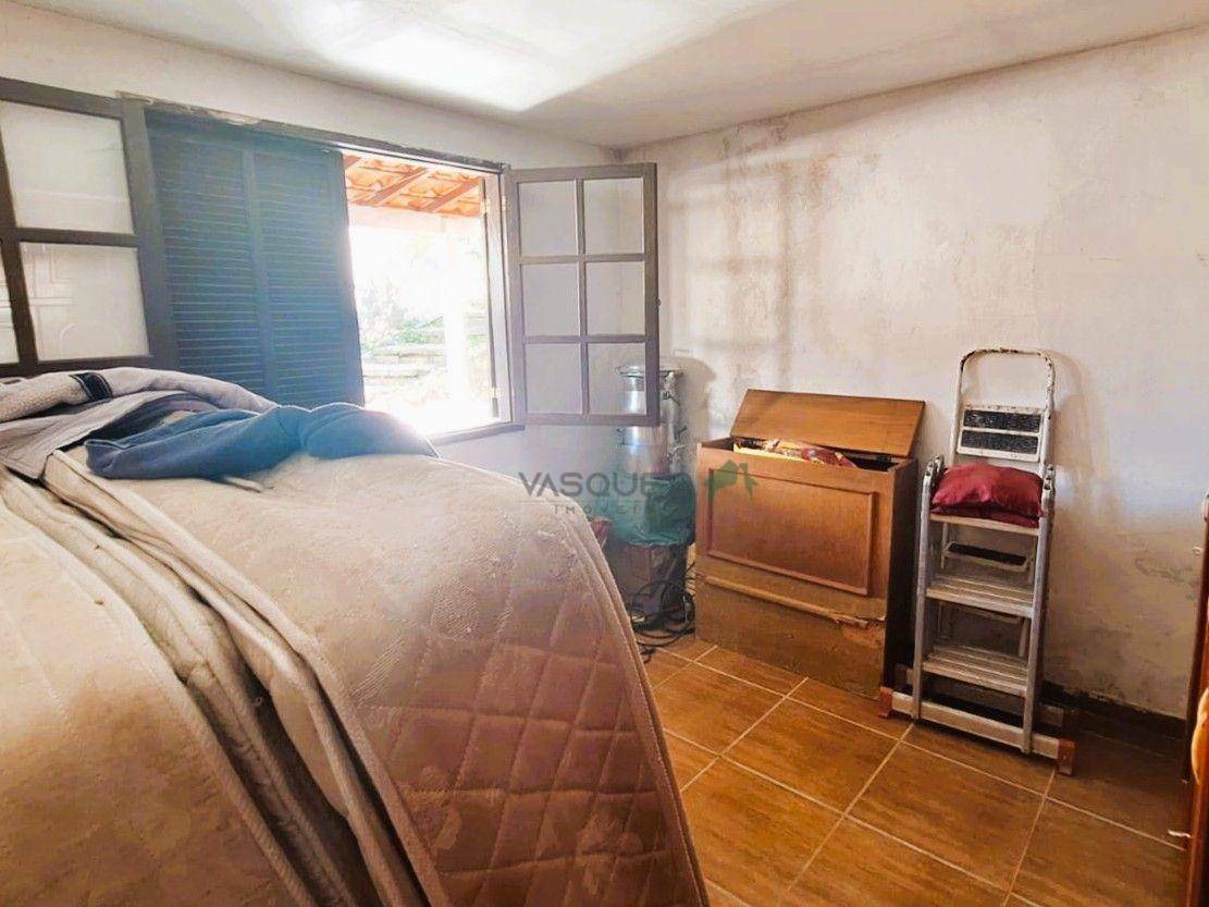 Casa à venda com 3 quartos, 80m² - Foto 12