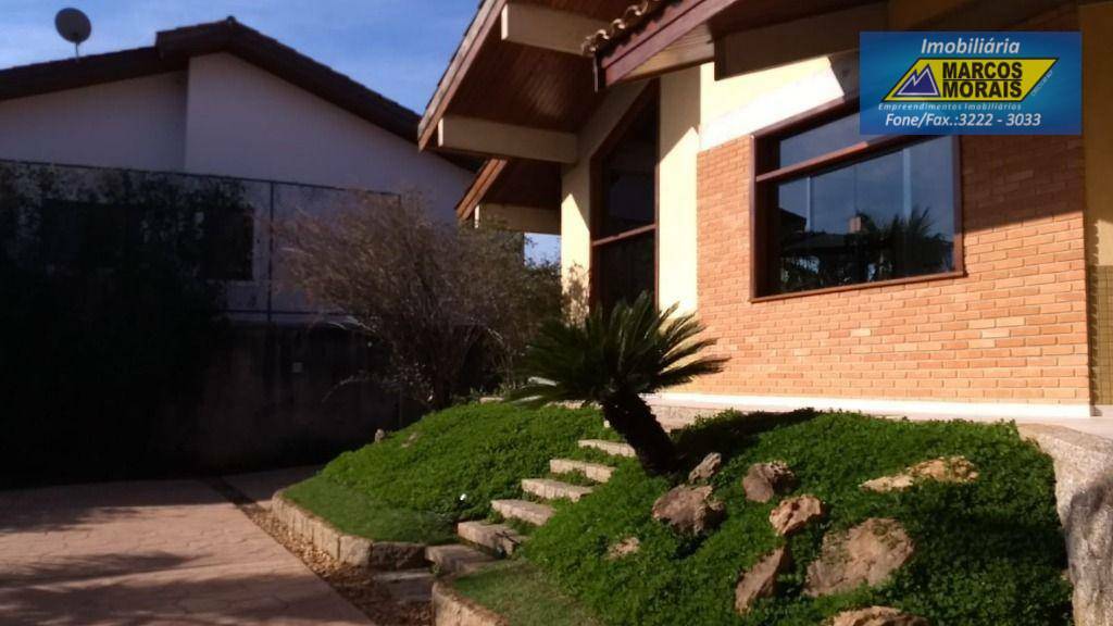 Casa à venda e aluguel com 3 quartos, 450m² - Foto 7