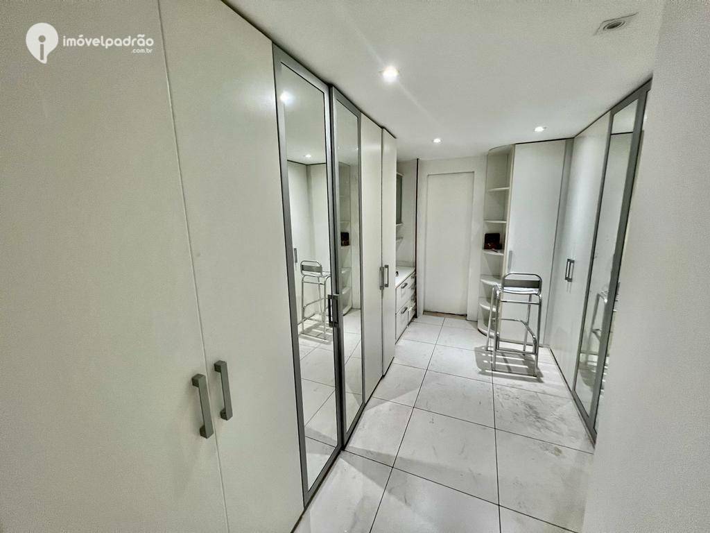 Casa à venda com 3 quartos, 400M2 - Foto 17