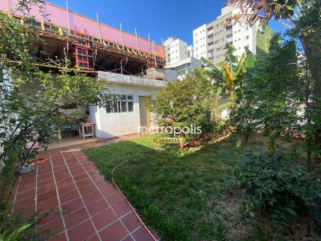 Casa para alugar com 3 quartos, 168m² - Foto 1