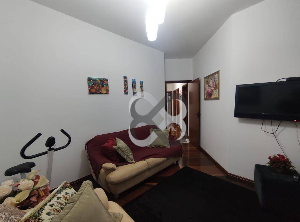 Apartamento à venda com 4 quartos, 193m² - Foto 7