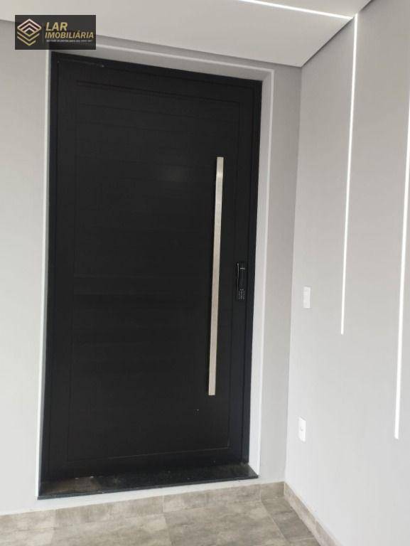 Casa de Condomínio à venda com 3 quartos, 235m² - Foto 4