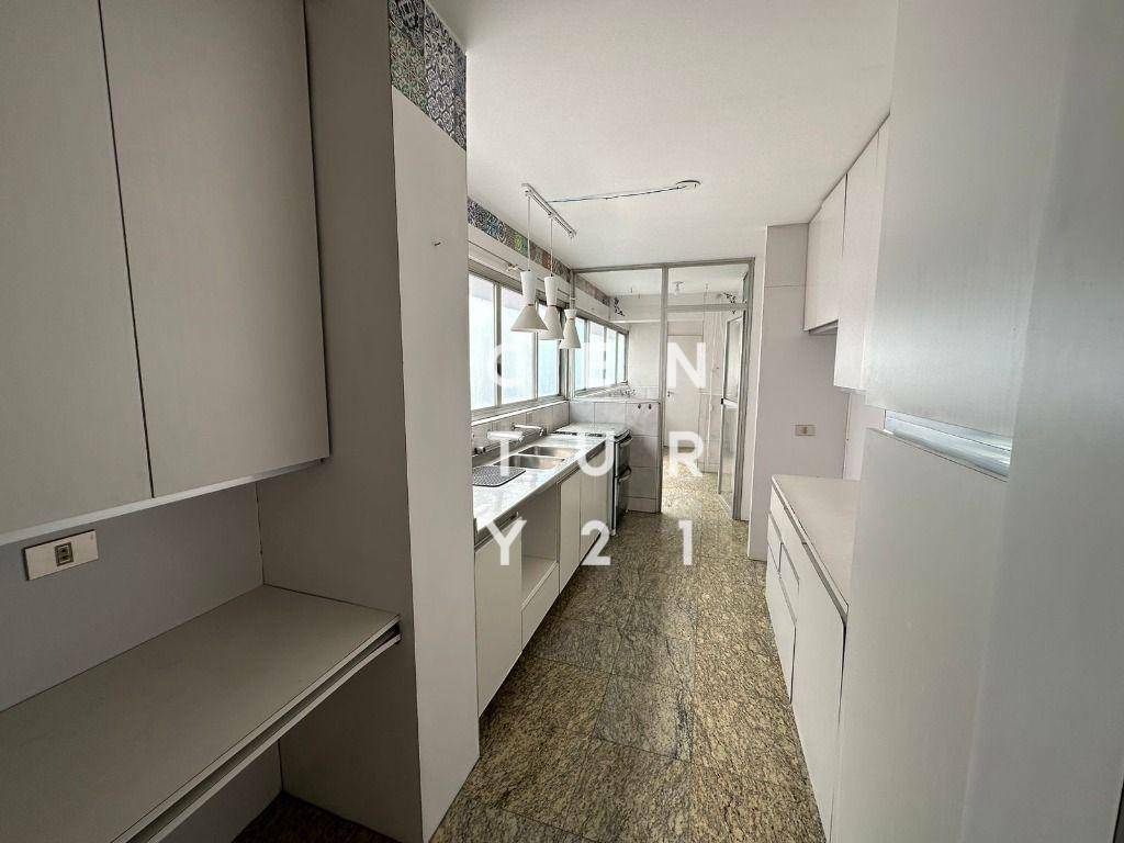 Apartamento à venda com 3 quartos, 122m² - Foto 10