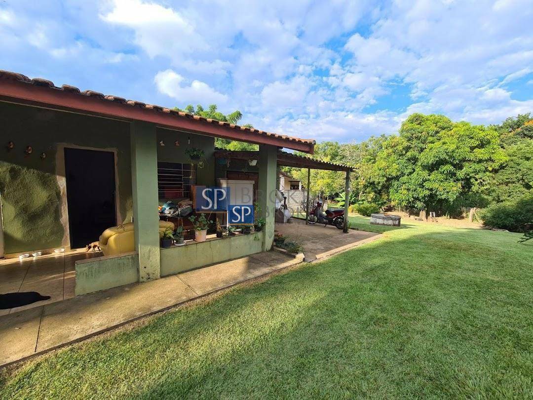 Chácara à venda com 2 quartos, 120m² - Foto 3