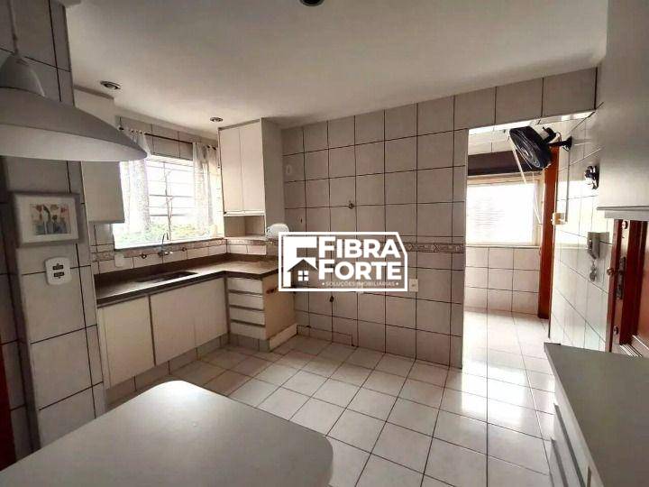 Apartamento à venda com 3 quartos, 137m² - Foto 5