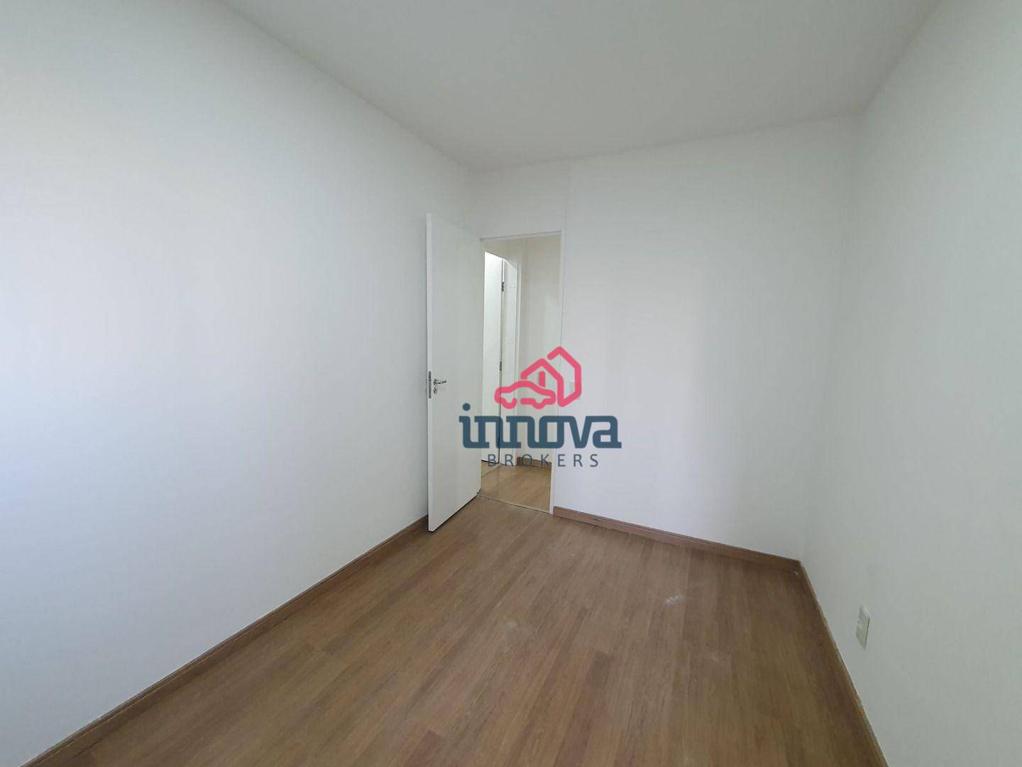 Apartamento à venda com 2 quartos, 60m² - Foto 5