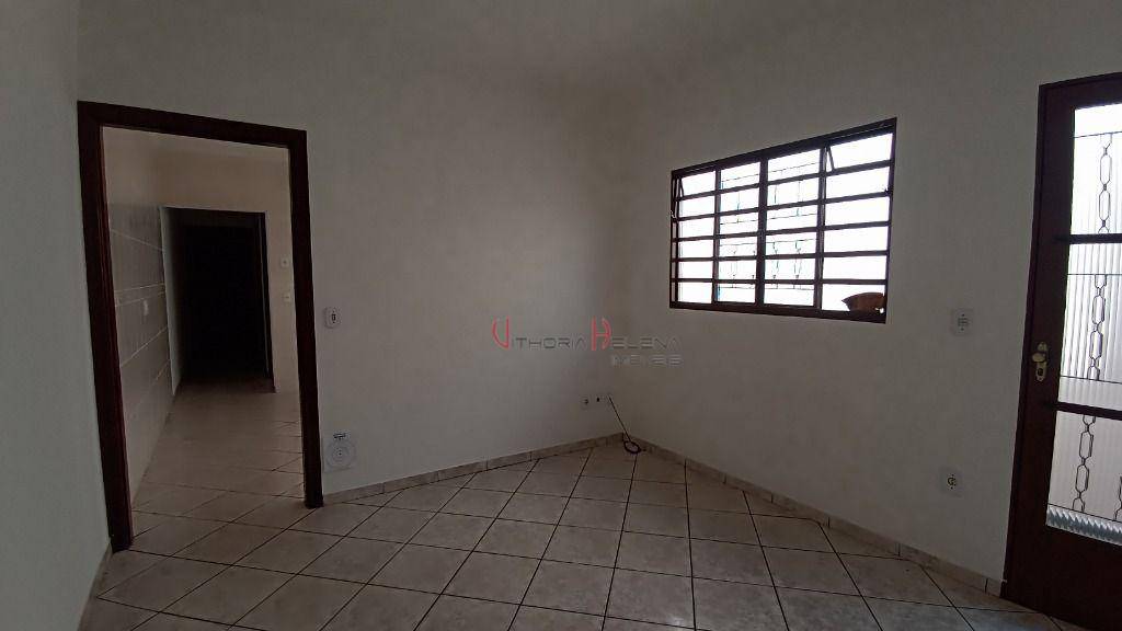 Casa à venda com 3 quartos, 95m² - Foto 7