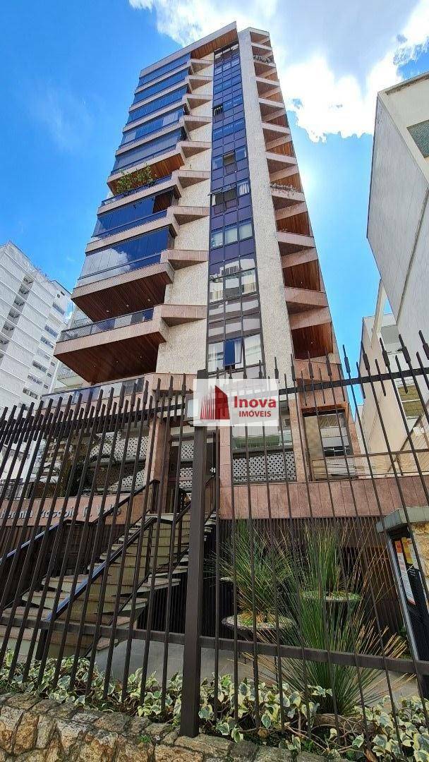 Cobertura à venda com 4 quartos, 380m² - Foto 1